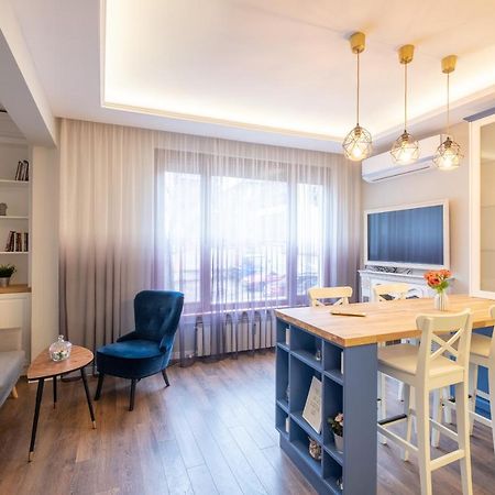 Designer & Cozy 2Bd Flat With A Parking In The City Center By Flat Mаnager Sofia Exterior photo