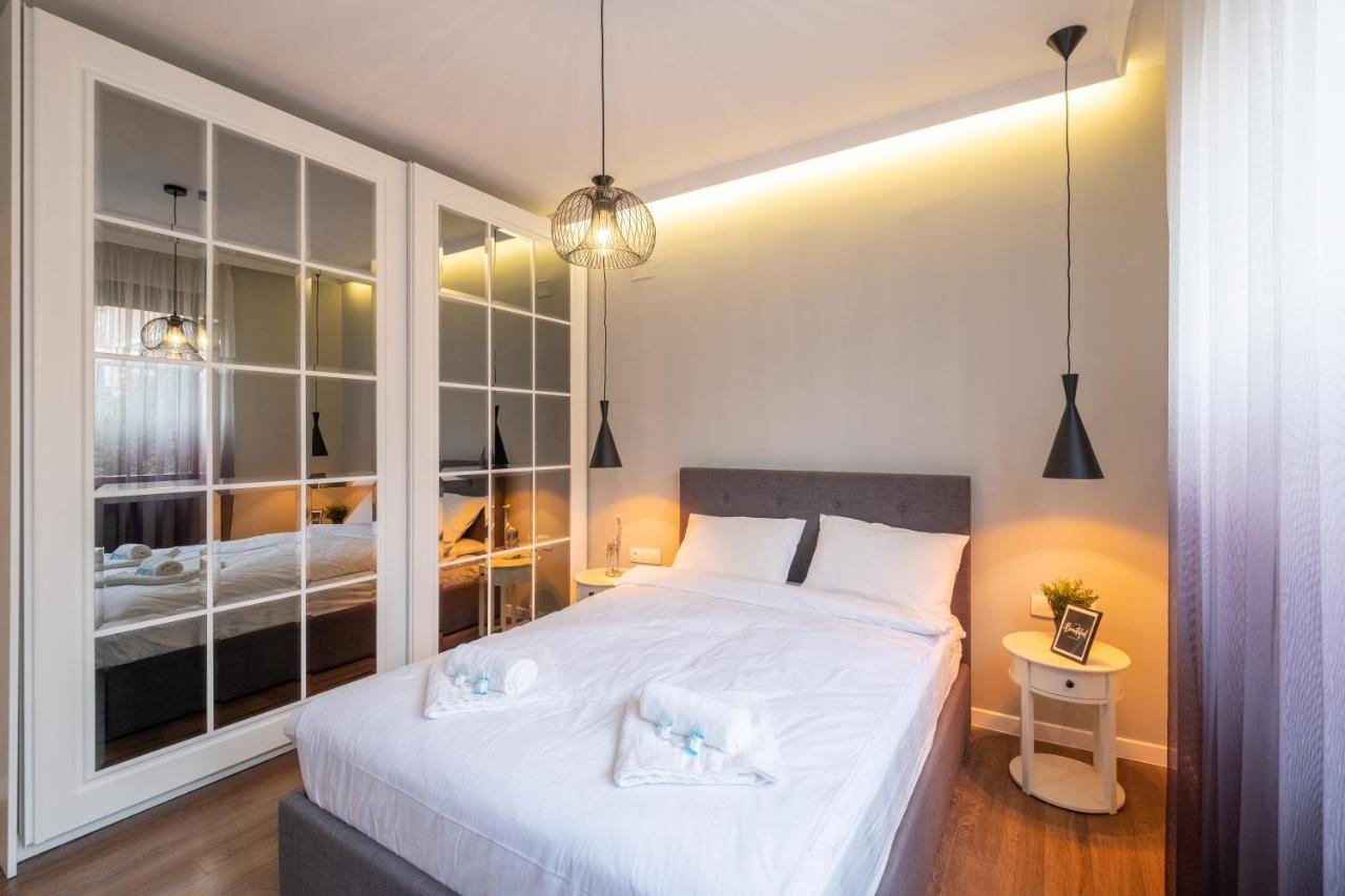 Designer & Cozy 2Bd Flat With A Parking In The City Center By Flat Mаnager Sofia Exterior photo