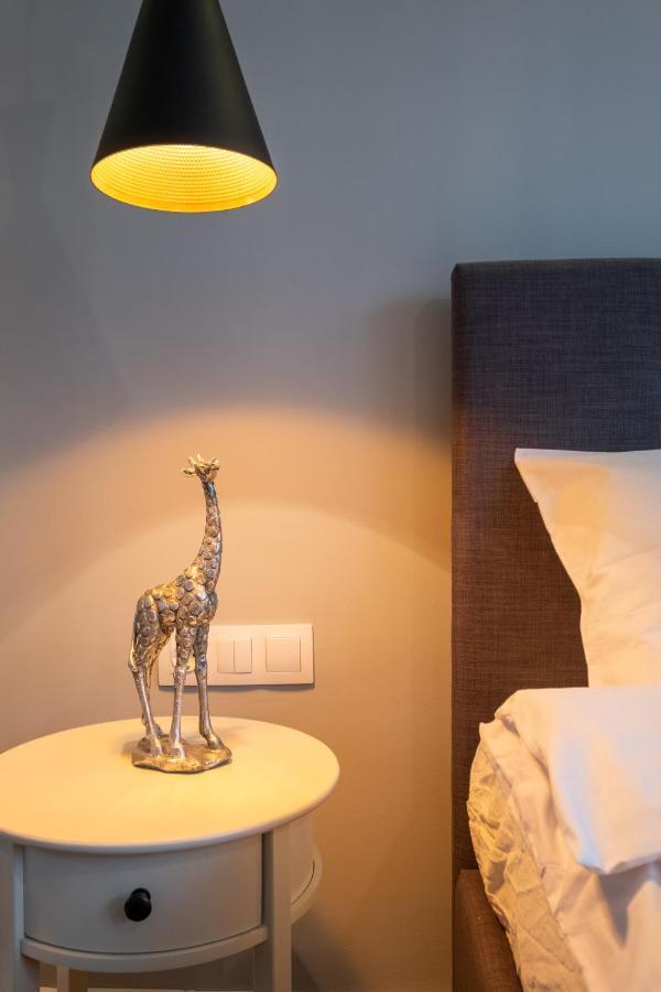 Designer & Cozy 2Bd Flat With A Parking In The City Center By Flat Mаnager Sofia Exterior photo