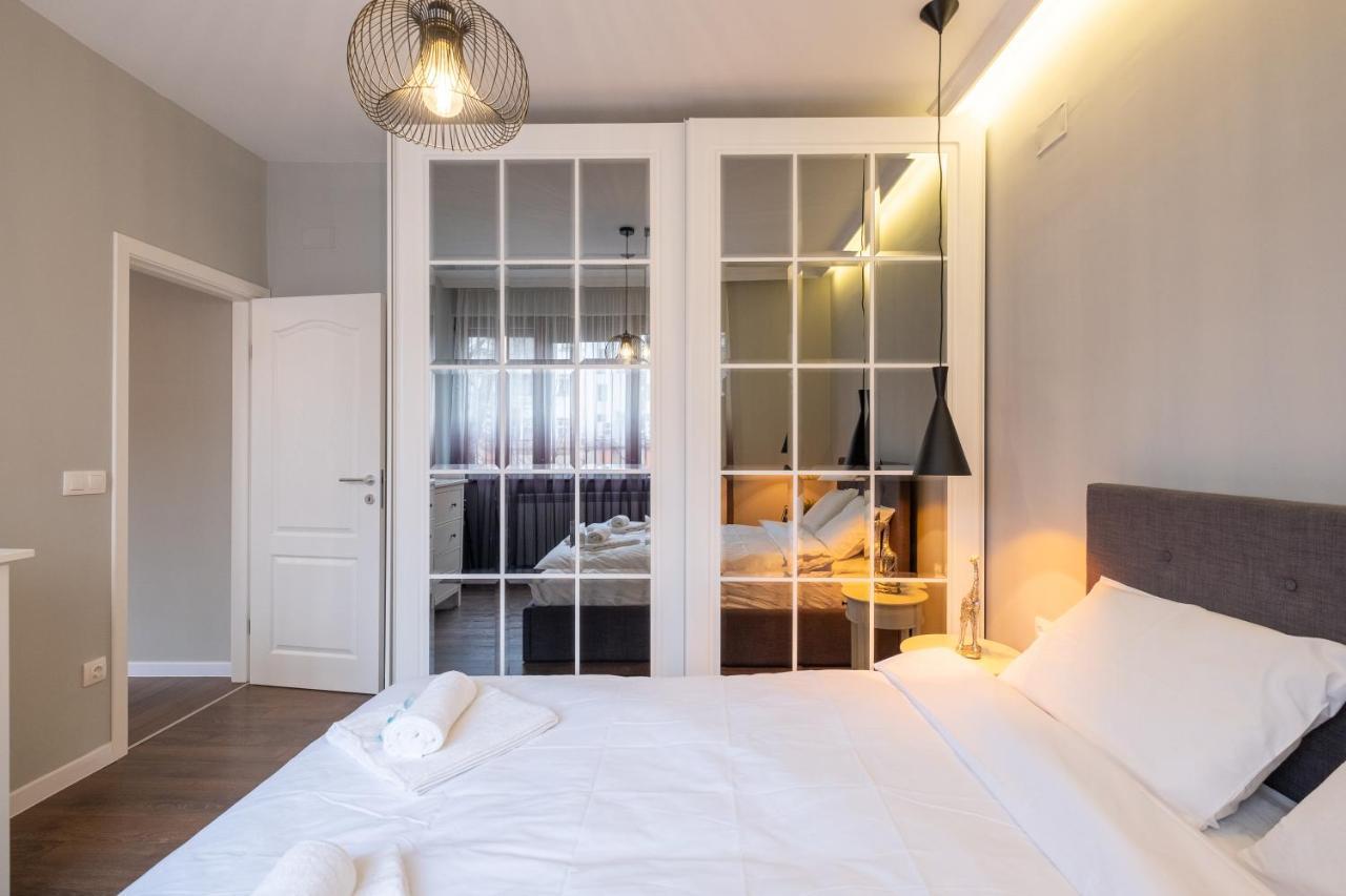 Designer & Cozy 2Bd Flat With A Parking In The City Center By Flat Mаnager Sofia Exterior photo